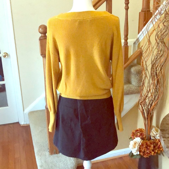 New York & Co. Keyhole Sweater - Picture 6 of 9